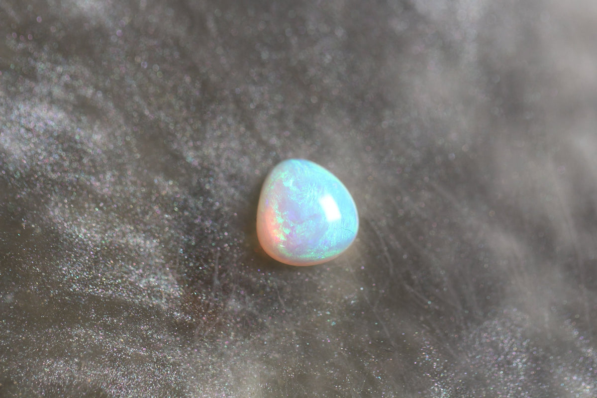 Custom Lightning Ridge Opal Jewellery