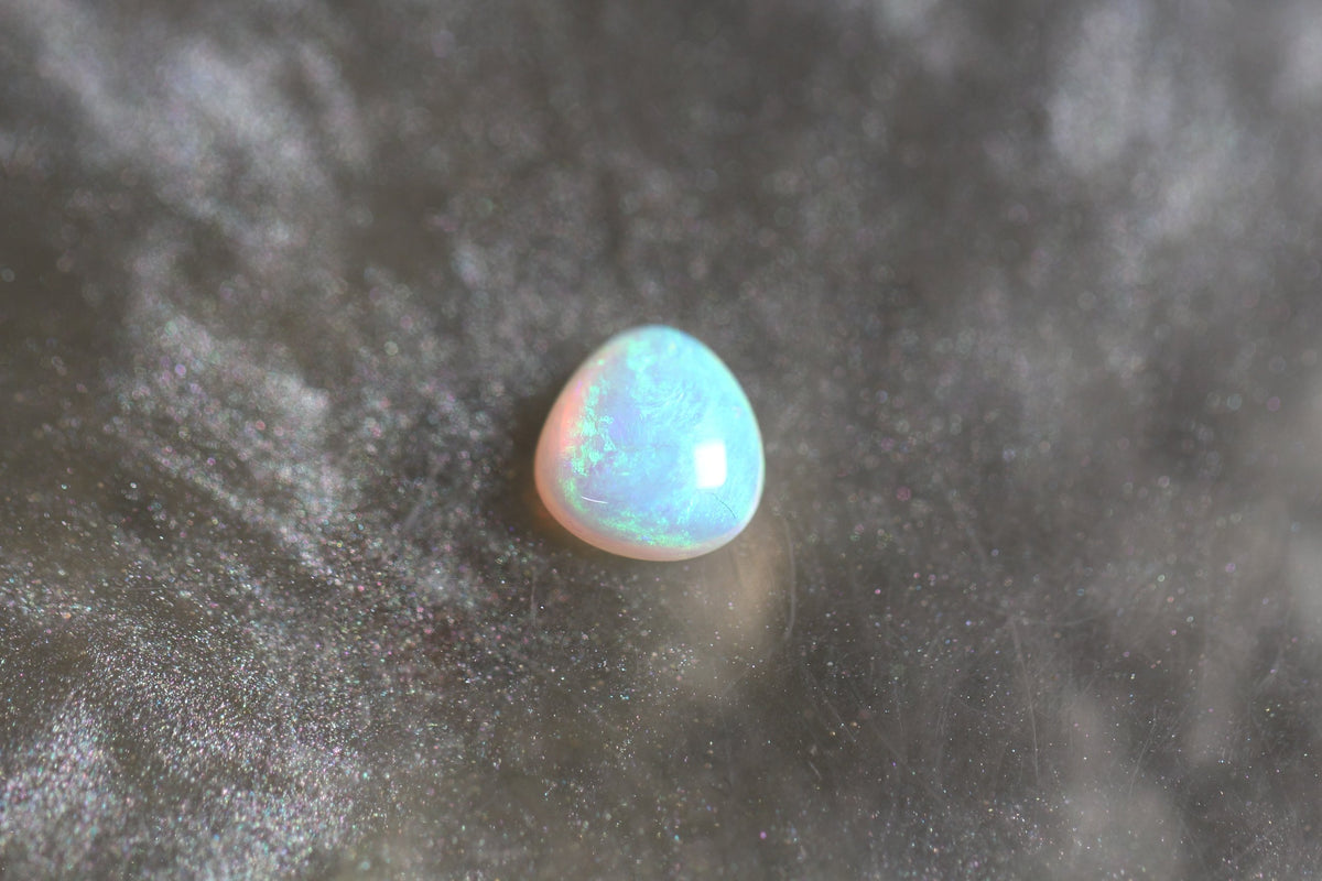 Custom Lightning Ridge Opal Jewellery