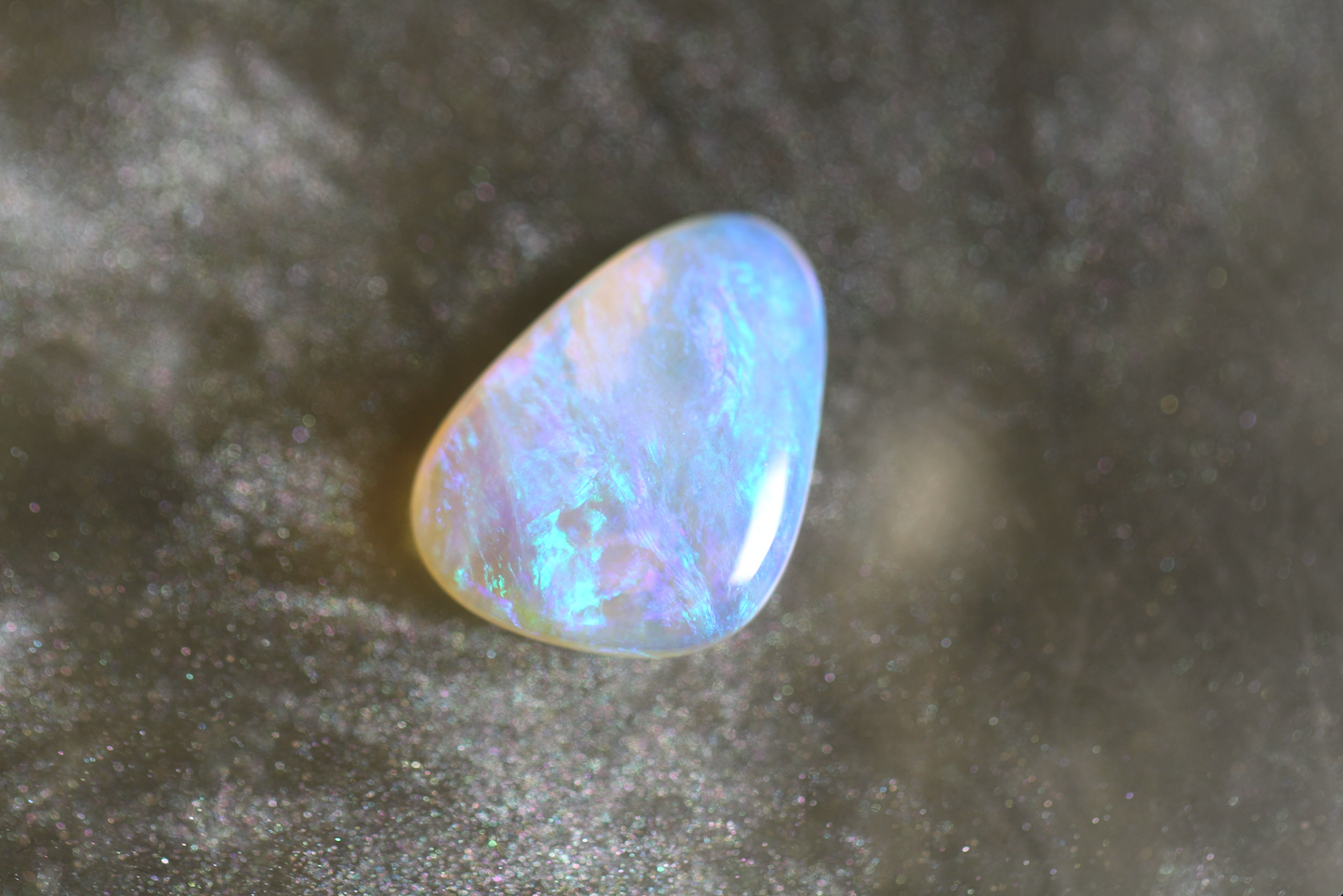 Custom Lightning Ridge Opal Jewellery